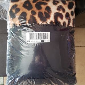 Brand New Victoria secret pink soft sherpa blanket